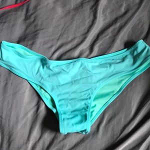VS aqua bottom